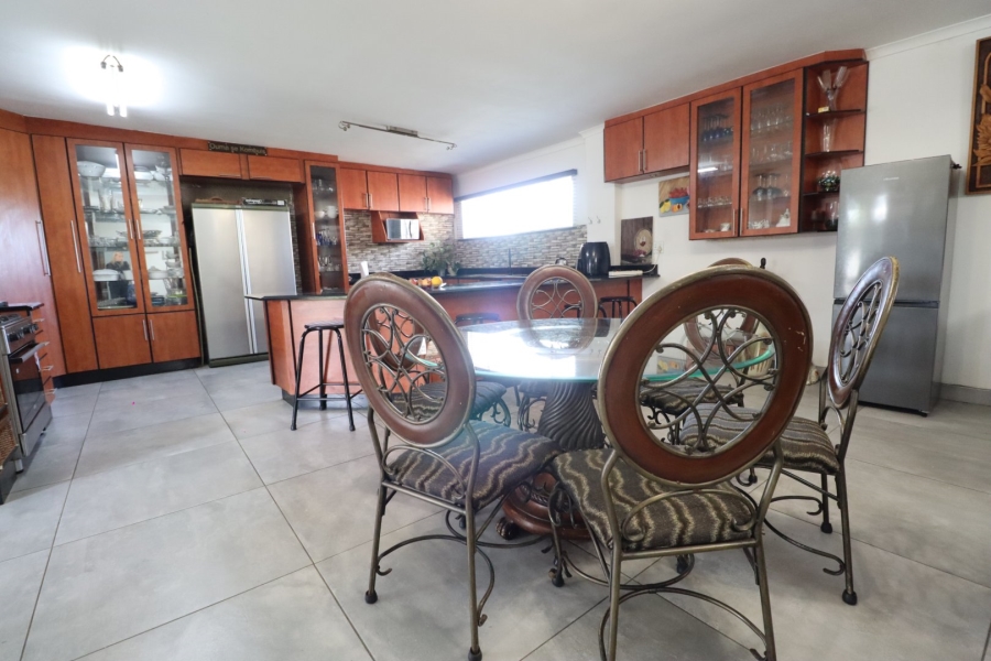 5 Bedroom Property for Sale in Kabega Park Eastern Cape